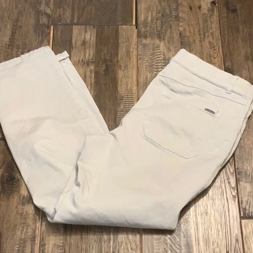 Ladies Orvis elastic waist pull on crop pants. - Picture 2 of 4